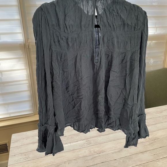 Free People Blue Top Bluose Size M Blue Metal NWT - Picture 4 of 6